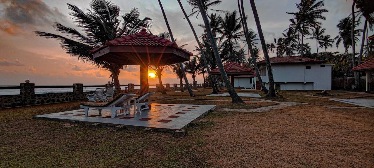 Nu-Vin Beach Hotel Ахангама Екстериор снимка