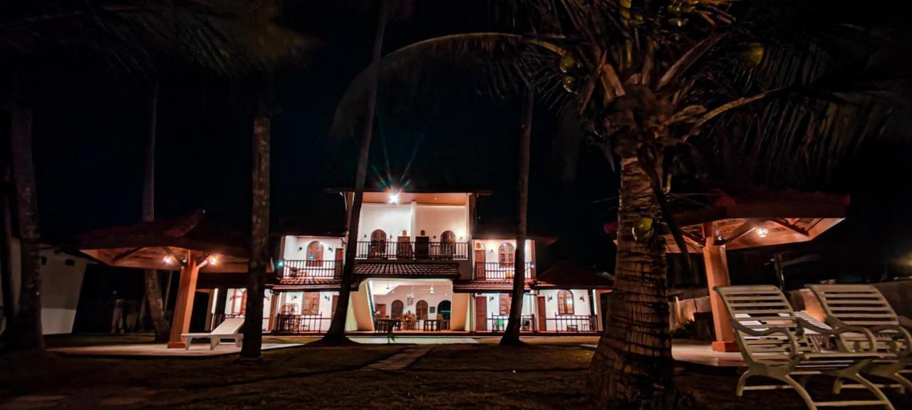Nu-Vin Beach Hotel Ахангама Екстериор снимка