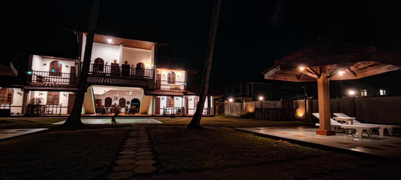 Nu-Vin Beach Hotel Ахангама Екстериор снимка