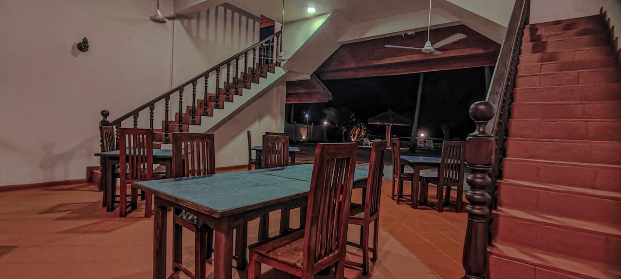 Nu-Vin Beach Hotel Ахангама Екстериор снимка