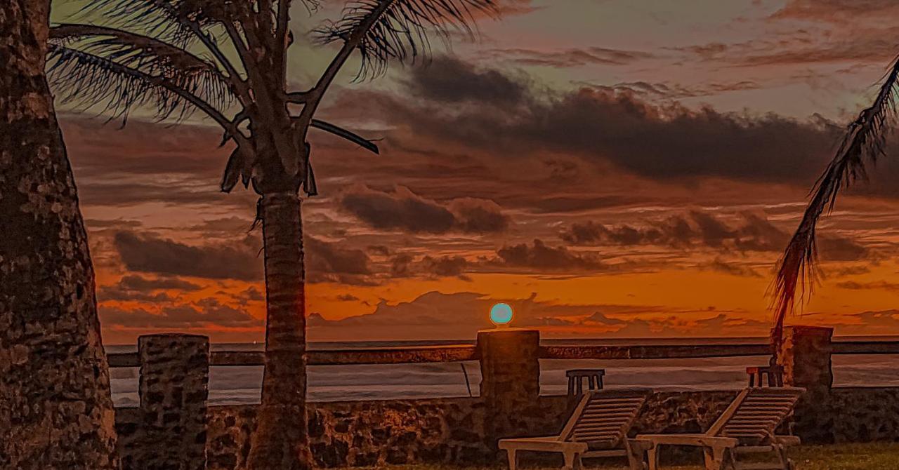 Nu-Vin Beach Hotel Ахангама Екстериор снимка