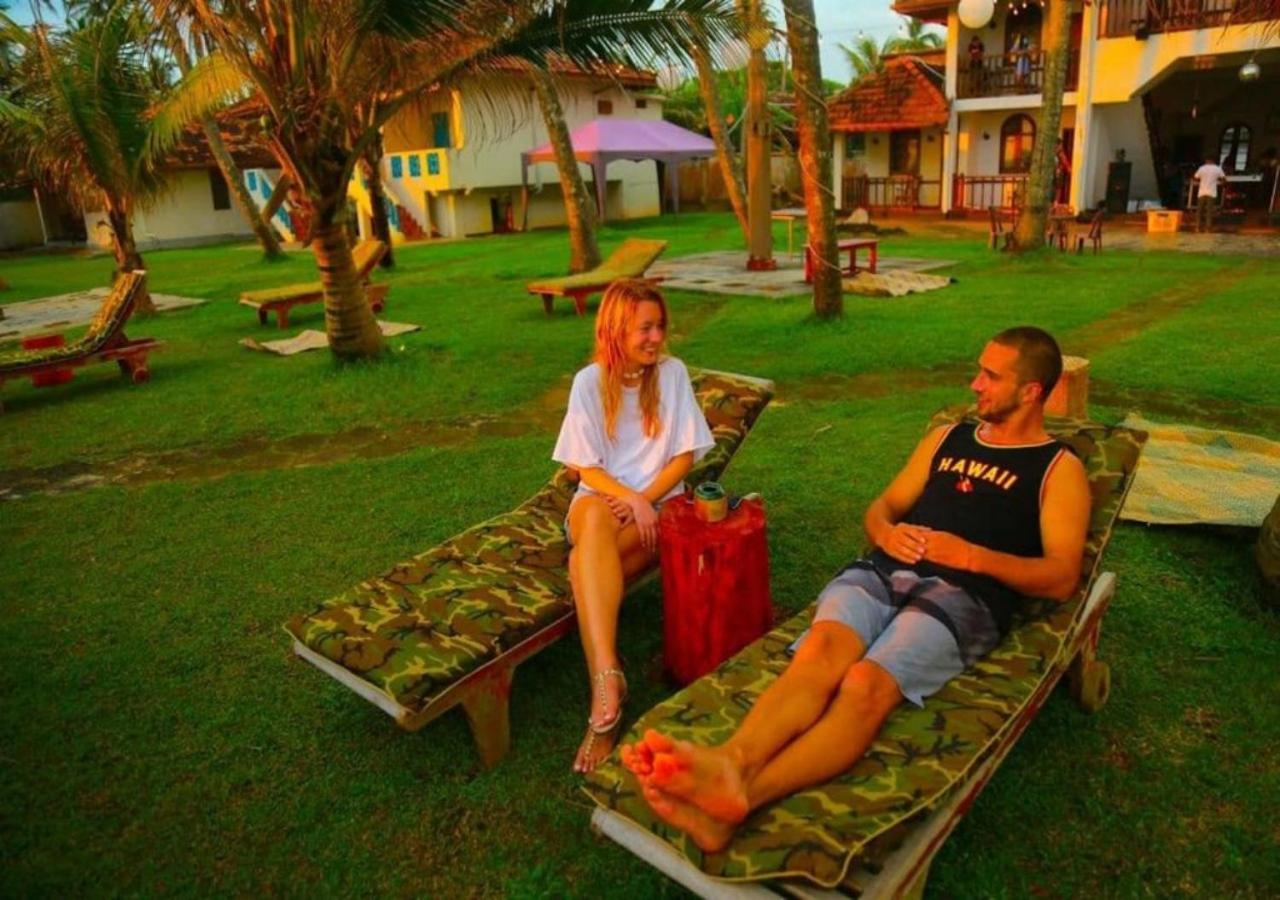 Nu-Vin Beach Hotel Ахангама Екстериор снимка