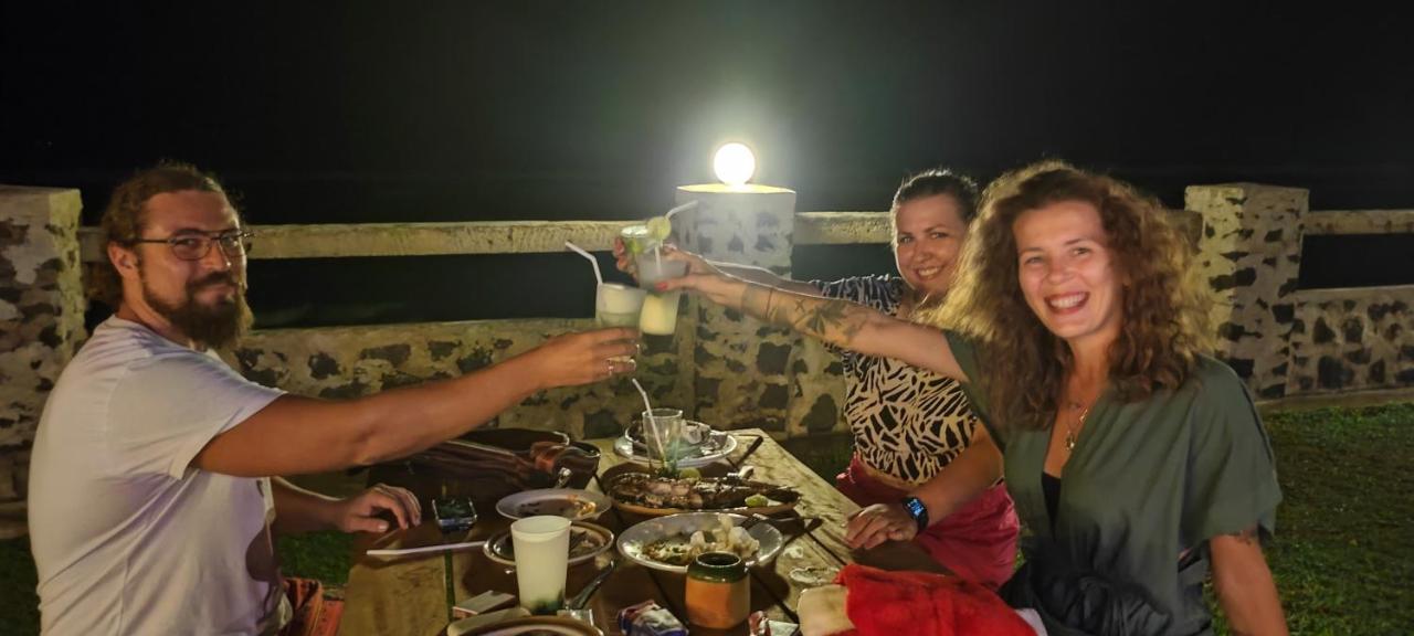 Nu-Vin Beach Hotel Ахангама Екстериор снимка